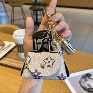 Fashion Jewelry Cream and gray Mini Bag Keychain